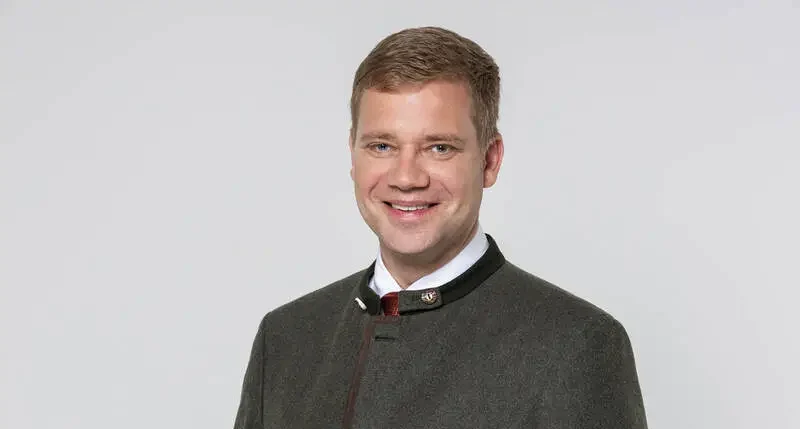Portrait von Bezirkstagspräsident Bezirkstagspräsident Dr. Olaf Heinrich